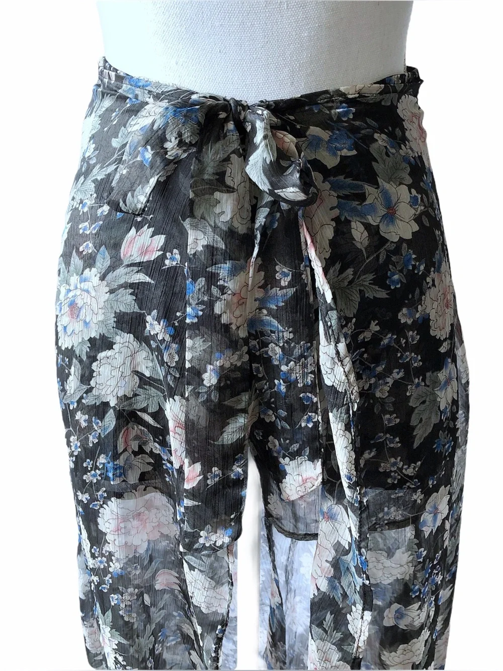 Windsor Sheer Boho Floral Skort Size Small